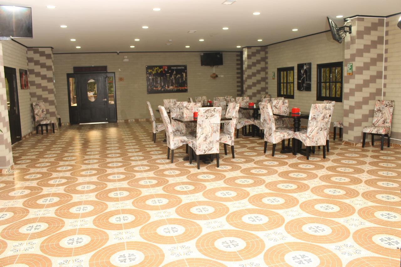 Hollywood Paradise Hotel 리오네그로 외부 사진